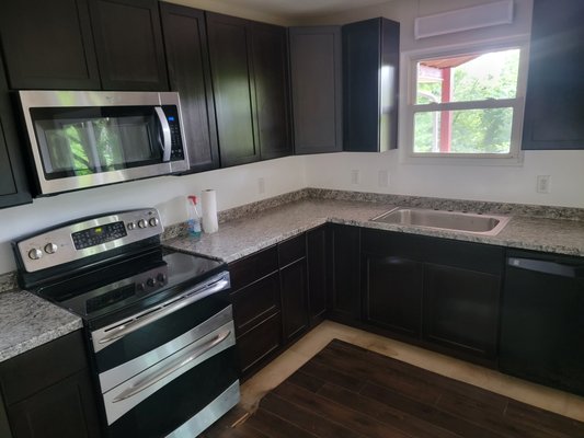 Kitchen remodel - customer wanted kitchen remodeled, fresh paint, new cabinets and countertop