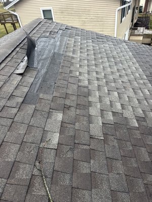 Emergency roof repair - 🚨 EMERGENCY ROOF REPAIR🚨 due to bad weather elements, high winds, rain, snow, etc. Customer was experiencing water coming into the home contacted us to come out for an emergency Roof Repair. We installed a tarp. And reinforced it to ensure no further damage would happen. Temporary tarp just until bad weather passes, and further repairs will be done. Please contact us today for any roofing needs. Emergency roof repair - 🚨 EMERGENCY ROOF REPAIR🚨 due to bad weather elements, high winds, rain, snow, etc. Customer was experiencing water coming into the home contacted us to come out for an emergency Roof Repair. We installed a tarp. And reinforced it to ensure no further damage would happen. Temporary tarp just until bad weather passes, and further repairs will be done. Please contact us today for any roofing needs.