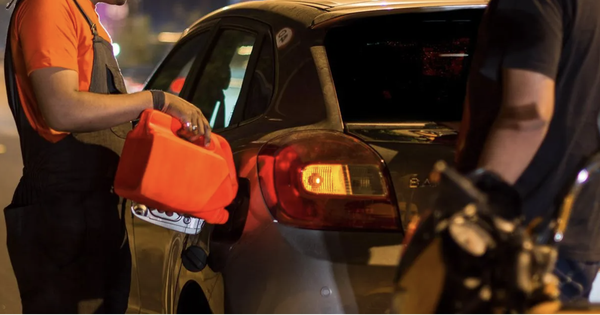 Fuel Delivery - BV Roadside offers comprehensive fuel delivery services for both gasoline and diesel vehicles. We understand that running out of fuel can happen to anyone, and we’re here to get you back on the road as quickly as possible. Fuel Delivery - BV Roadside offers comprehensive fuel delivery services for both gasoline and diesel vehicles. We understand that running out of fuel can happen to anyone, and we’re here to get you back on the road as quickly as possible.