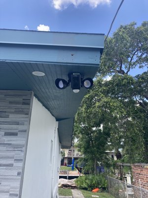 Clientes satisfechos - Camara de seguridad tv luces de remodelación exterior y interior
