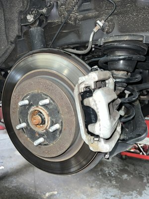 Brakes & Rotors - Here at Bravo, we only use OEM Parts/Equipment
