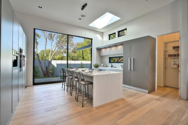 Modern Home Preparation in Palo Alto - Modern houses have the tendency to feel cold and everything but cozy, but after spending time finding the right furniture to make the space comforting, yet sleek the results showed. This home in Palo Alto sold as soon as it was placed on the market.