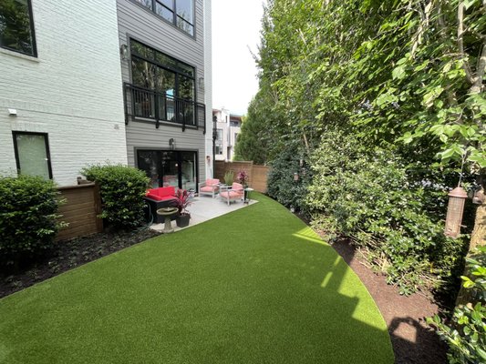 Lenox - This install included 450 sq. ft of Smart Turf Smart Pet Plus
Envirofill with Microban
Brown Mulch
Dwarf Mondo Lenox - This install included 450 sq. ft of Smart Turf Smart Pet Plus
Envirofill with Microban
Brown Mulch
Dwarf Mondo