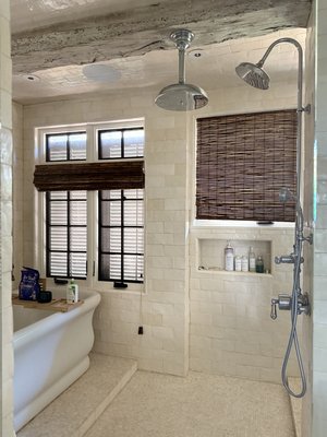 Beautiful home remodel in Watersound subdivision in Santa Rosa Beach, FL. - This home was a very large remodel of 4 bathrooms and a kitchen area in beautiful Santa Rosa Beach, FL, in the subdivision of Watersound. The home had many special touches with MTI freestanding tub, a wet room with exposed handshower for the master.
