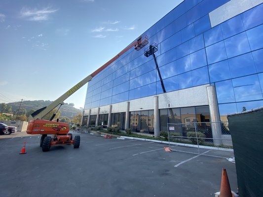 Commercial window film application Kaiser Permanente - A large commercial Window Tinting project completed in San Diego California for Kaiser Permanente. This window Tinting Installation and was completed on the exterior of the building to improve energy efficiency. This film also provides significant heat reduction throughout the building as well as cuts down glare.￼



We are in license and bonded Window Tinting Company license to buy the California state contractors board a rarity within our industry. If you’re looking for the job to get done right call RC window Films￼