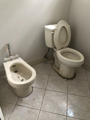 Toilet change - Toliet change from old to new Toilet change - Toliet change from old to new