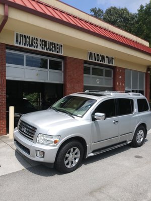 car and truck glass replacement - these are several AutoGlass job that we have done with excellent results guaranteed no leaks and no stress cracks