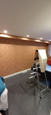 Pre-pasted wallpaper installation in the basement. - Minor basement remodeling with wood style pre-pasted wallpapers. Pre-pasted wallpaper installation in the basement. - Minor basement remodeling with wood style pre-pasted wallpapers.