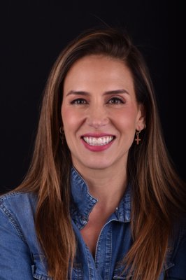 Erika De La Vega's Invisalign Journey: A Story of Proactive Transformation - Erika De La Vega, a dynamic podcast influencer known for her engaging content that empowers women, had always been proud of her smile. Over the years, however, she noticed subtle changes. Her teeth, once perfectly aligned, had begun to shift. Concerned that this could lead to more significant issues down the line, Erika decided to address the problem before it became too late.

Erika chose Invisalign as her solution after extensive research and consultations with Dr. Aller  She was excited about the prospect of correcting her teeth discreetly and effectively, and she decided to share her journey with social media audience, knowing that many of her listeners might face similar concerns.

With her perfectly aligned smile restored, Erika continues to influence and empower women around the world, showing that proactive care and modern technology can make a significant difference in maintaining one's health and well-being.