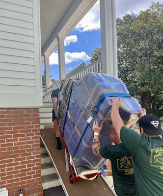 Historic home in downtown Wilmington - Merging 30,000lbs of antiques from a warehouse in Whiteville to this beautifully restored home in historic downtown Wilmington. This move included a baby grand piano going upstairs, 800lb jewelry safe, full size pool table, and countless intricate pieces. Our professionals showed their experience and skill by making this difficult move a piece of cake!