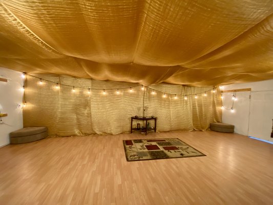 Welcome to Vitality yoga - Nestled along the Newberry National Volcanic Monument, Vitality Yoga offers a nourishing experience under the canopies of pines. Welcome to Vitality yoga - Nestled along the Newberry National Volcanic Monument, Vitality Yoga offers a nourishing experience under the canopies of pines.