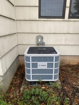 Heat Pump update - We just replaced a heat pump for a customer and they saved thousands of dollars! Heat Pump update - We just replaced a heat pump for a customer and they saved thousands of dollars!