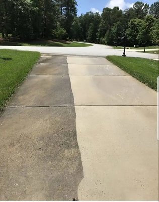 Driveway Cleaning and Pool Deck - This house was done a few days ago, costumer was concerned about the appeal of her home especially now for the holidays. We went the next day and got to work. We removed all the weeds, mold, algae and grime. Costumer was extremely happy with the results. Driveway Cleaning and Pool Deck - This house was done a few days ago, costumer was concerned about the appeal of her home especially now for the holidays. We went the next day and got to work. We removed all the weeds, mold, algae and grime. Costumer was extremely happy with the results.