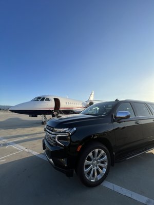 Private Jet Pick up - We understand every minute counts. Whether you’re traveling with the family, or working up to the last second, time is a precious commodity you can’t afford to waste. At Cali Limousine we make sure we'll be there whenever you need us. Private Jet Pick up - We understand every minute counts. Whether you’re traveling with the family, or working up to the last second, time is a precious commodity you can’t afford to waste. At Cali Limousine we make sure we'll be there whenever you need us.