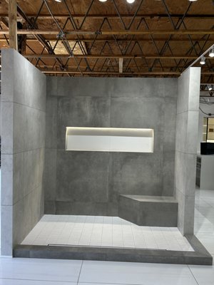 Bathtub and shower door - built in bathtub, freestanding bathtub, standard shower door, custom shower door Bathtub and shower door - built in bathtub, freestanding bathtub, standard shower door, custom shower door