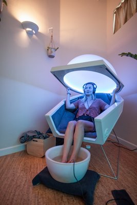 Whole Body Detox - Sit back and relax while you immerse your feet in an ion-rich foot bath. During your foot bath you’ll slip into a deep state of relaxation with a guided meditation while accumulated toxins are pulled from the body through the feet resulting in improved overall health and wellbeing.
“Trust what your body is telling you. A lot of our customers feel like they have tried absolutely everything to feel better. Oftentimes, detoxification is the missing piece to the health and wellness puzzle.”
– A Major Difference (makers of the IonCleanse)
No matter how hard we try, we are still exposed to toxins on a daily basis. Toxins block neural pathways in our brain. It’s kind of like when you’re hung over… your brain doesn’t want to solve complex problems. When we have toxic buildup that our body cannot filter out, that brain fog doesn’t clear out. Toxins also block cell receptors which in turn negatively effects cell nutrition.
The buildup of these harmful substances create an imbalance in our body that shows itself differently in each person. The IonCleanse® allows you to get to the source of the problem (toxicity), rather than just treating the symptoms. Symptoms of toxicity include:
Blotched complexions • Brain fog • Sleepless nights • Achy joints • Rashes • Headaches • Bad breath • Anxiety • Dark circles under the eyes • High blood pressure • Arthritis • Heart problems • Diabetes • Digestive disorders • Allergies • Poor circulation • Cellulite • Chronic Pain • Edema
The IonCleanse creates a similar, yet more powerful environment, because your feet are in direct contact with these ions being manufactured in the water.
After a series of IonCleanse treatments, you’ll be amazed at the platform of good health you’ve created for your body. Whole Body Detox - Sit back and relax while you immerse your feet in an ion-rich foot bath. During your foot bath you’ll slip into a deep state of relaxation with a guided meditation while accumulated toxins are pulled from the body through the feet resulting in improved overall health and wellbeing.
“Trust what your body is telling you. A lot of our customers feel like they have tried absolutely everything to feel better. Oftentimes, detoxification is the missing piece to the health and wellness puzzle.”
– A Major Difference (makers of the IonCleanse)
No matter how hard we try, we are still exposed to toxins on a daily basis. Toxins block neural pathways in our brain. It’s kind of like when you’re hung over… your brain doesn’t want to solve complex problems. When we have toxic buildup that our body cannot filter out, that brain fog doesn’t clear out. Toxins also block cell receptors which in turn negatively effects cell nutrition.
The buildup of these harmful substances create an imbalance in our body that shows itself differently in each person. The IonCleanse® allows you to get to the source of the problem (toxicity), rather than just treating the symptoms. Symptoms of toxicity include:
Blotched complexions • Brain fog • Sleepless nights • Achy joints • Rashes • Headaches • Bad breath • Anxiety • Dark circles under the eyes • High blood pressure • Arthritis • Heart problems • Diabetes • Digestive disorders • Allergies • Poor circulation • Cellulite • Chronic Pain • Edema
The IonCleanse creates a similar, yet more powerful environment, because your feet are in direct contact with these ions being manufactured in the water.
After a series of IonCleanse treatments, you’ll be amazed at the platform of good health you’ve created for your body.