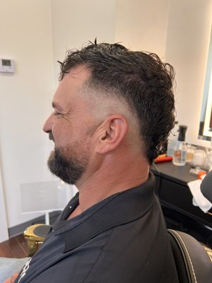 Come get 25% off all cuts! - Please enjoy 25% off of all haircuts until Christmas ! Come get 25% off all cuts! - Please enjoy 25% off of all haircuts until Christmas !