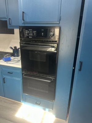 Microwave/oven install  - Remove old oven and modified cabinet for new oven to fit  Microwave/oven install  - Remove old oven and modified cabinet for new oven to fit 