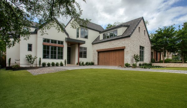 Residential Portfolio - There are so many reasons homes benefit from installing turf! Don't spend hours every week trying to keep your lawn looking fresh and don't spend hundreds to thousands of dollars extra on your water bill. Turf also reduces outdoor pests, mud, dirt, and allergens! Contact us today for a FREE ESTIMATE! Residential Portfolio - There are so many reasons homes benefit from installing turf! Don't spend hours every week trying to keep your lawn looking fresh and don't spend hundreds to thousands of dollars extra on your water bill. Turf also reduces outdoor pests, mud, dirt, and allergens! Contact us today for a FREE ESTIMATE!