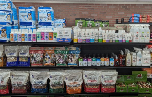 Happy paw paws - We are a pet retail business, We offer dog self wash stations. Self Dog wash for $12