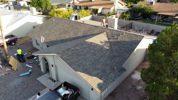 Insurance roof replacement - Storm Damage Roof Replacement.
From an old Shasta White three tab shingle with hail and wind damage. To a beautiful DRIFTWOOD architectural shingle from Owens Corning!