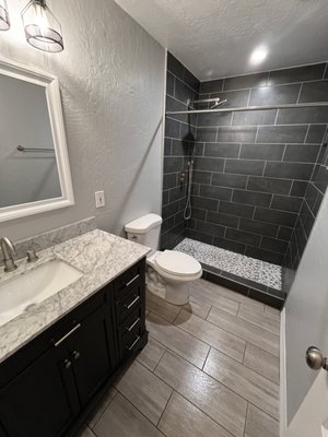 Strata Cleaning Services - Professional House & Office Cleaning in Phoenix — Specializing in Deep, Standard, and Move-Out Cleans. Serving Phoenix, Chandler, Gilbert, Scottsdale, Mesa, Tempe, and more. We pride ourselves on reliability, fair pricing, and results you can see and feel Strata Cleaning Services - Professional House & Office Cleaning in Phoenix — Specializing in Deep, Standard, and Move-Out Cleans. Serving Phoenix, Chandler, Gilbert, Scottsdale, Mesa, Tempe, and more. We pride ourselves on reliability, fair pricing, and results you can see and feel