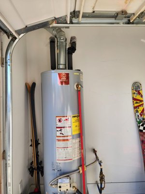Installing a natural gas water heater - Old gas water heater started leaking. So we installed a new natural gas water heater and a new expansion tank! Installing a natural gas water heater - Old gas water heater started leaking. So we installed a new natural gas water heater and a new expansion tank!