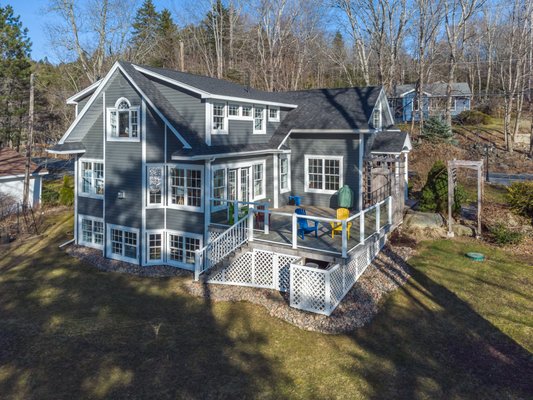 Waverley Waterfront Wonderland - This stunner was a quality remodel surrounding a 150 year old house situated on a large lot of one of the largest, sought after lakes in Dartmouth that spans into Waverley. This huge lake is part of the Shubenacadie River where you can kayak from the mouth of the Halifax Harbour to the Bay of Fundy! Waverley Waterfront Wonderland - This stunner was a quality remodel surrounding a 150 year old house situated on a large lot of one of the largest, sought after lakes in Dartmouth that spans into Waverley. This huge lake is part of the Shubenacadie River where you can kayak from the mouth of the Halifax Harbour to the Bay of Fundy!