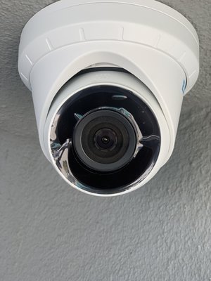West Hollywood 8 CCTV 4K system - This CCTV system was installed in a house on the hills of West Hollywood.
We replaced an existing IP CCTV system with old cameras to a brand new 4K IP system