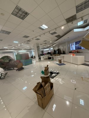 Just a quick commercial job with help! - Was a clean up of a retail store in Galleria Mall Just a quick commercial job with help! - Was a clean up of a retail store in Galleria Mall