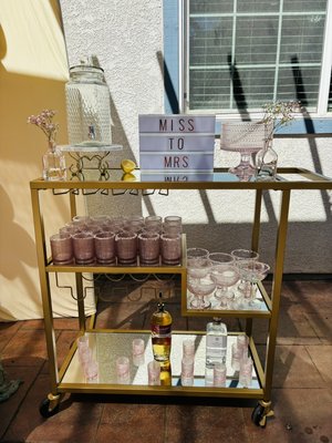 Bar Cart - Rose🌷 - ✨24 Guest Glass Cups (Rose)
✨7 Bridesmaid Glass Cups (Stemmed Rose)
✨1 Bride Glass Cup (Irredecent Heart)
✨Mini Shot Glasses (Rose)
Add Ons:
- Encapsulated Floral Ice
- Fruit Garnish (Kabob)
- 3 Flavor Fruit Puree
- Glass Margarita Salt Rim Bar Cart - Rose🌷 - ✨24 Guest Glass Cups (Rose)
✨7 Bridesmaid Glass Cups (Stemmed Rose)
✨1 Bride Glass Cup (Irredecent Heart)
✨Mini Shot Glasses (Rose)
Add Ons:
- Encapsulated Floral Ice
- Fruit Garnish (Kabob)
- 3 Flavor Fruit Puree
- Glass Margarita Salt Rim
