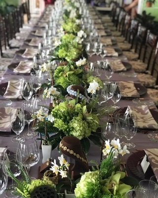 Wedding Flowers - Let Us Help With Your Wedding Flower Plans!
Let Black Iris Florist Create a Memorable Wedding Day For You! Call Todd Today!757-428-3045