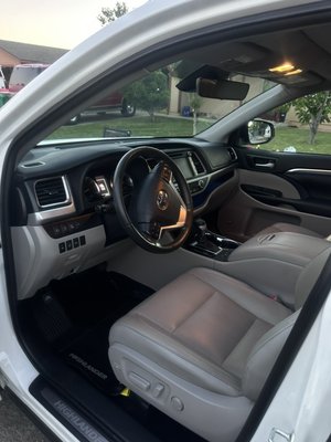 Interior details - Interior details Interior details - Interior details