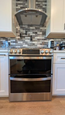 Oven Repair - We provide reliable repair services for most brands and oven, making us a top choice for those searching for advanced appliance repair near me or Folsom oven repair. If you're in need of Folsom CA oven repair, look no further for dependable solutions!