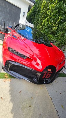 Bugatti  Chiron black gloss wheel repair - Bugatti Chiron black gloss wheel repair. customer requested a repair done at his residence.