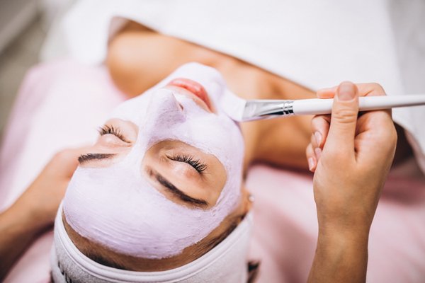 Hydrafacial (Aqua Peel Microdermabrasion) - Hydarfacial - This treatment offers a complete and fully inducing skin treatment. The session includes a complete skin cleanse and a full-face microdermabrasion. The service is combined with Micro Bubble cleaning, Skin Scrubbing, Hydra Dermabrasion, Ultrasonic treatment and face mask treatment that will make your skin resist the passage of time and early arrival of aging. Hydrafacial (Aqua Peel Microdermabrasion) - Hydarfacial - This treatment offers a complete and fully inducing skin treatment. The session includes a complete skin cleanse and a full-face microdermabrasion. The service is combined with Micro Bubble cleaning, Skin Scrubbing, Hydra Dermabrasion, Ultrasonic treatment and face mask treatment that will make your skin resist the passage of time and early arrival of aging.