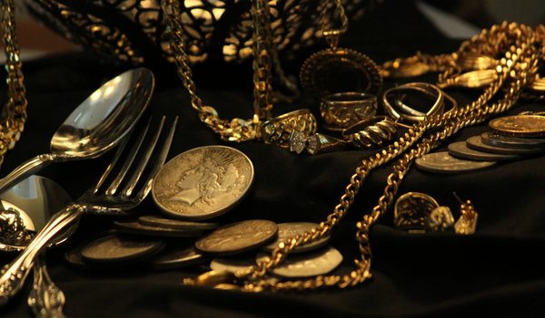 Things we buy and one of a kind Custom Design services - Top cash buyers of precious metals and expert custom design and repair services Things we buy and one of a kind Custom Design services - Top cash buyers of precious metals and expert custom design and repair services
