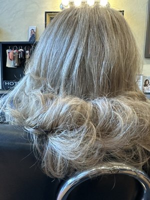 Hair Topper Extensions - The  Microlines hair extensions is a great innovation, a permanent Hair topper hair Extension. You wear it as your own hair. 100% Human hair and a person can swim, exercise and dance Witt no worries.