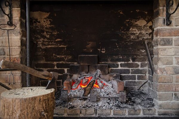 Chimney cleaning - Licensed and insured company will clean your chimney at a good price! Chimney cleaning - Licensed and insured company will clean your chimney at a good price!