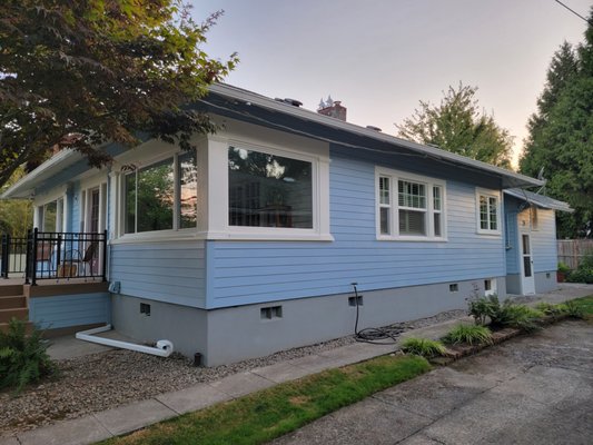 Siding and Trim - Husk installs all types of James Hardie® fiber cement and traditional cedar sidings. We do full-house siding replacement as well as large and small area repair work.