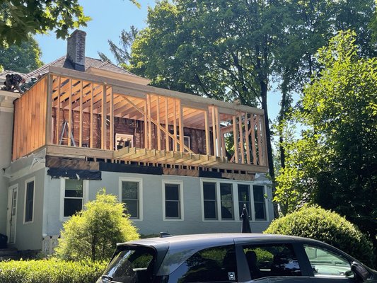 Home addition for a master bedroom - This was an addition with the purpose of building a master bedroom with a full bathroom and 2 closets.