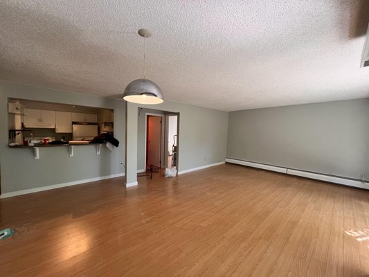 Complete Apartment Makeover (WoodwayPlace) - Check out our team in action! From prep to perfection, we take pride in transforming spaces. Swipe to see the incredible before-and-after of a recent complete apartment makeover in Burnaby. 

Ready to refresh your home? Let’s make it happen!