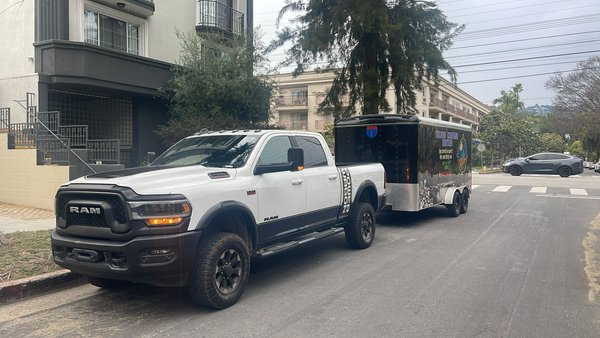 Move from Tucson, Az to Santa Monica, Ca - Move from Tucson, Az to Santa Monica, Ca.
Furniture and household items packed, loaded, transported and unloaded.