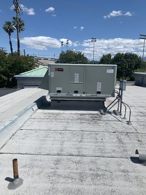 Foundation early childhood school - Commercial building 7.5 ton heat pump package or a replacement for School Foundation early childhood school - Commercial building 7.5 ton heat pump package or a replacement for School