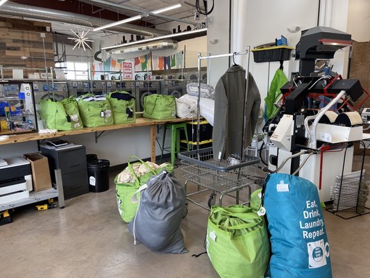 Laundry & Organic Dry Cleaning - Organic Dry Cleaning, Wash & Fold. We dont use any chemicals and solvents. Free pickup & delivery with subscriptions. Same Day and Next Day service is available