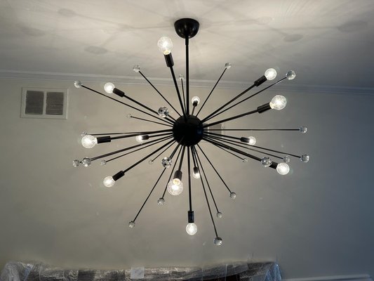 chandelier installation and motion lighting - Our client wanted to give a special touch to his home, and he did it in the best way by changing all his security lights, lamps among other accessories. We appreciate the preference.