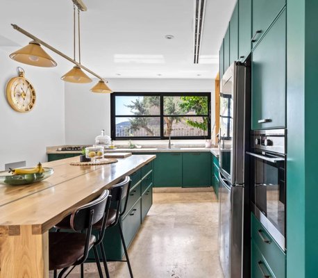 Rancho Santa Fe- kitchen remodel - Project: Kitchen remodel - Custom cabinets
Location: Rancho Santa Fe, San Diego
Year completed: 2023 Rancho Santa Fe- kitchen remodel - Project: Kitchen remodel - Custom cabinets
Location: Rancho Santa Fe, San Diego
Year completed: 2023