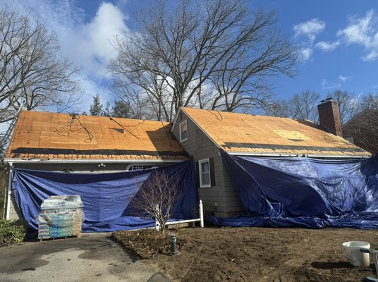 MANCHESTER NH NEW ROOF! - MANCHESTER, NH
  We are very appreciative that we could help this local Manchester NH family. This roof was in need of some TLC with a strong need to improve its venting functionality and curing its leaking worries! 
  Some underestimate just how important a proper functioning roof really is for your home and all the precious people inside. It really is the first and more important line of defense! We are so happy we could help!