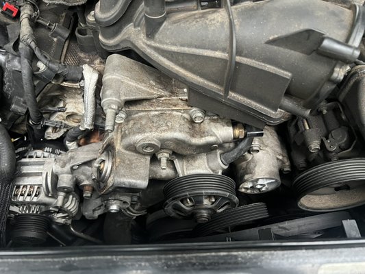 Water pump replacement on 2014 dodge challenger - this is a water pump that was replaced on a 2014 dodge challenger. I came out at 12 pm that night and gave him a diagnostic. The next morning he went parts and I had it done before noon came. Water pump replacement on 2014 dodge challenger - this is a water pump that was replaced on a 2014 dodge challenger. I came out at 12 pm that night and gave him a diagnostic. The next morning he went parts and I had it done before noon came.