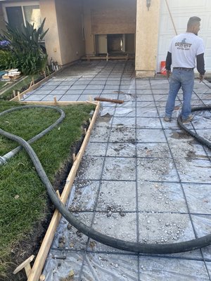 Driveway with stamp concrete - Stamp concrete driveway and walkway Driveway with stamp concrete - Stamp concrete driveway and walkway